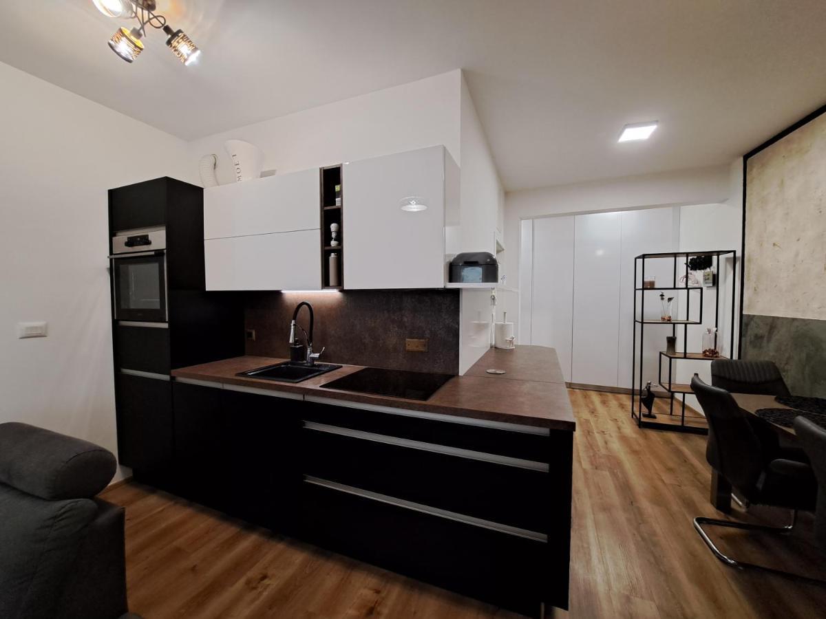 Stunning New Apartment With Free Parking Near City Centre Ljubljana Luaran gambar
